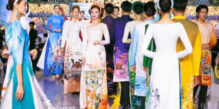 Lễ hội Áo dài TP Hồ Chí Minh năm 2025 chính thức khai mạc