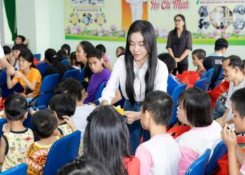 Cục Sở hữu Trí tuệ trao nhãn hiệu Người đẹp nhân ái cho công ty Sen Vàng   