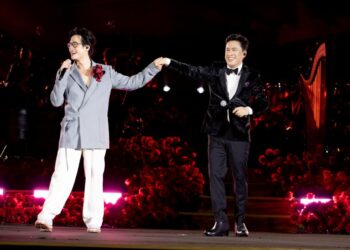 Hà Anh Tuấn ủng hộ 4 tỷ đồng cho dự án “Chồi Việt Nam” 