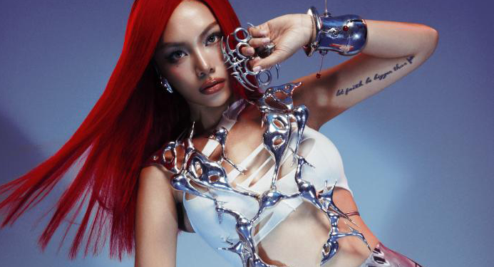 So kè nhan sắc Vũ Thảo My: Từ Giọng Hát Việt 2013 đến Em Xinh Say Hi