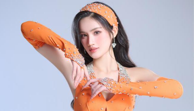 Hoa hậu Ý Nhi xuất hiện trên kênh tin tức lớn của Ấn Độ