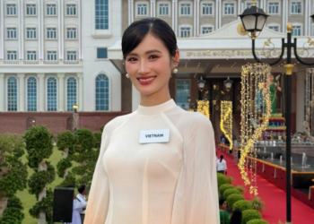 Hoa hậu Ý Nhi hát nhảy tại phần thi Tài năng của Miss World
