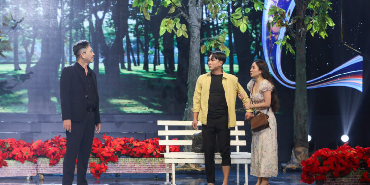 Danh ca Ngọc Sơn ấn tượng bởi giọng hát ngọt ngào của Hoàng Triết