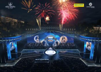 Mãn nhãn với sân khấu lấy cảm hứng từ “cung trăng” và mô hình phi hành gia khổng lồ tại Hoa Hậu Hoàn Vũ Việt Nam 2025