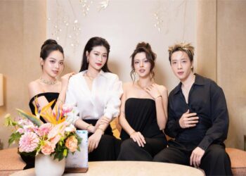 Vừa đáp chuyến bay từ Mỹ, Hoa hậu Thanh Thủy lộng lẫy với trang sức bạc tỷ tại sự kiện