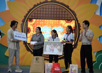 Ngọc Sơn bị phát hiện dùng “tiểu xảo” giúp người chơi, Hera Ngọc Hằng lúng túng vì thử thách của Cuộc đời nở hoa