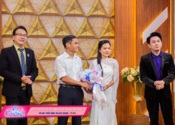 Cách nhau 12 tuổi, cặp đôi Hồng Phương – Văn Tỉnh chọn viết thư tay để hóa giải mâu thuẫn