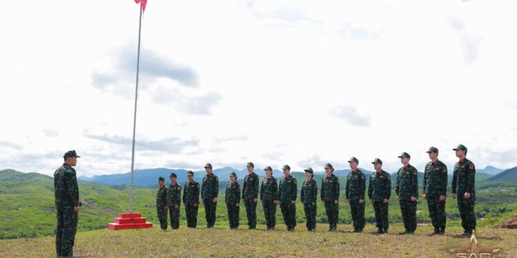 Dàn cast Sao Nhập Ngũ 2025 xúc động nghe “Thế nào là yêu nước?”