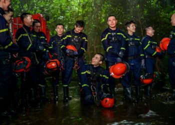 Ngô Kiến Huy, Liên Bỉnh Phát băng rừng, lội suối để giải cứu nạn nhân trong đêm mưa kinh hoàng