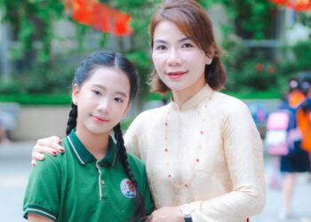Khúc Minh Tuệ – Cô học trò tài năng và tràn đầy nhiệt huyết
