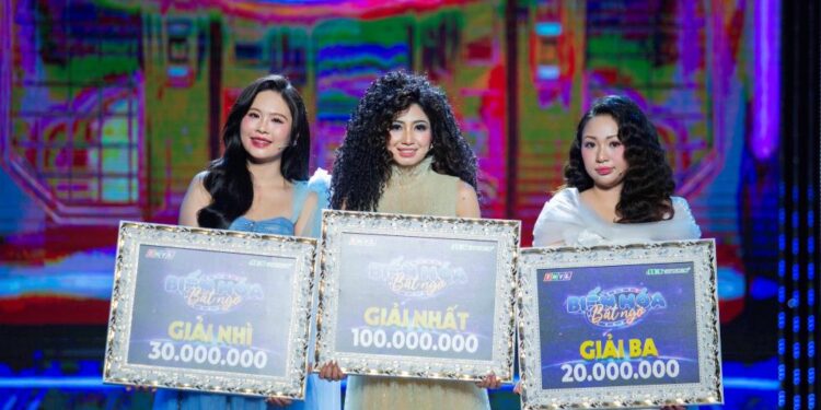 Ca sĩ Mỹ Oanh – người sở hữu chất giọng thiên bẩm giống hệt danh ca Ngọc Lan trở thành quán quân Biến Hóa Bất Ngờ 2025