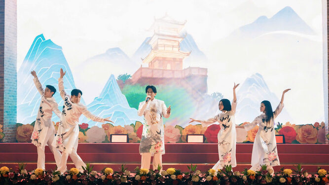 Ca sĩ Đan Trường hé lộ ca khúc ý nghĩa, bày tỏ niềm tự hào Việt Nam nhân dịp 2-9