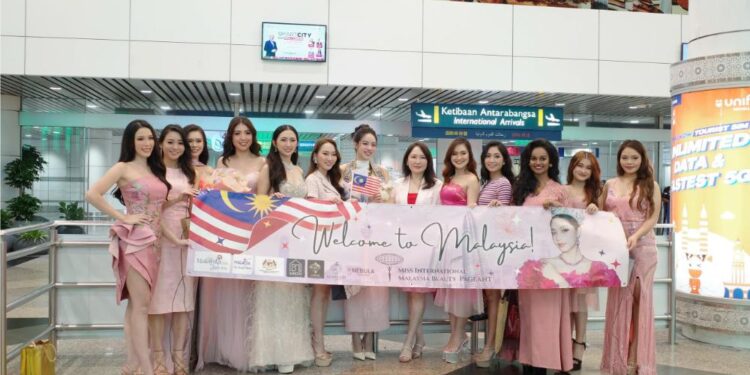 Hoa hậu Thanh Thủy làm giám khảo Miss International Malaysia 2025