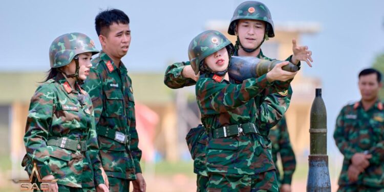 Trang Pháp toả sáng trong Sao Nhập Ngũ, từ vô địch boxing tới chiến thắng thử thách bê đạn 31kg