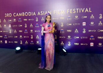 “Đoá hoa mong manh” giành giải Âm nhạc xuất sắc nhất tại Cambodia Asian Film Festival – Giải thưởng quốc tế thứ 19