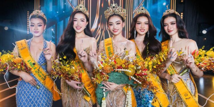 Nguyễn Thị Yến Nhi lộng lẫy đăng quang Miss Grand Vietnam 2025