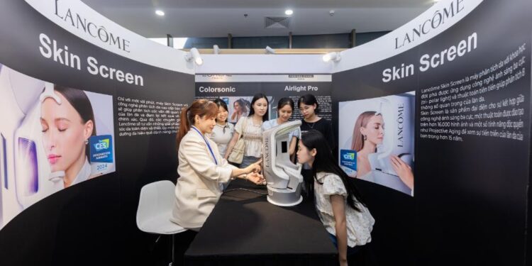 L’oréal giới thiệu những cải tiến & công nghệ đột phá -định hình tương lai ngành làm đẹp tại Triển lãm quốc tế đổi mới sáng tạo Việt Nam năm 2025