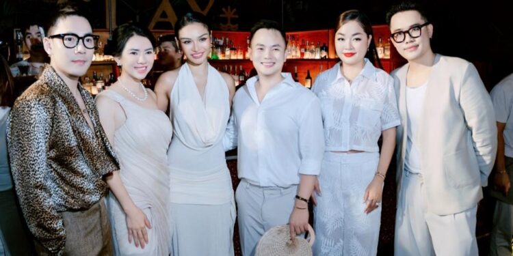 Hoa hậu Hoàng Thanh Nga – Khi sắc đẹp song hành cùng lòng nhân ái