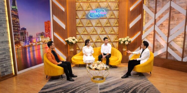 Hành trình “đũa lệch” của cặp đôi Diễm Mi – Nguyễn Huệ: Từ mối tình qua mạng đến hôn nhân hạnh phúc