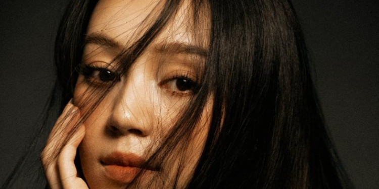 Hoàng Linh Chi “cân trọn” cả tạo hình cổ trang và hiện đại: Cô đồng ma mị trong Hoàng Tử Quỷ đẹp cuốn hút khi lên đồ thời trang