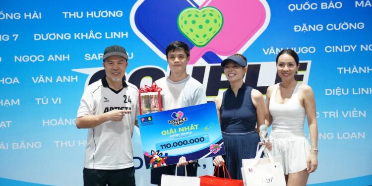 Minh Hằng “đọ sức” với tay vợt Top 20 Thế giới Lý Hoàng Nam