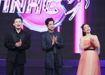 Nghệ sĩ Kiều Oanh hài hước chấm thi “Người Hát Tình Ca” 