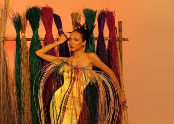 Sau giấc mơ dang dở với “chiếu bông”, Bùi Hoàng Ân “phục thù” với BST “Sắc chiếu dệt tình”