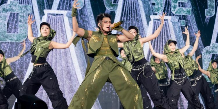 Anh Tài Jun Phạm giúp đội hình tân binh thăng cấp vượt thử thách thành công