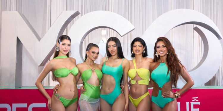 ‘Best in swimsuit’ lần đầu tổ chức tại Miss Cosmo 2025: Hơn 70 người đẹp quốc tế tự tin khoe hình thể nóng bỏng tại Huế Times Square