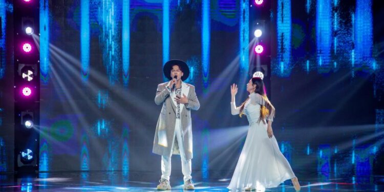 Ca sĩ Red được producer Chí Tâm tin tưởng giao trọng trách “bắn” nốt cao trong đêm bán kết Thách Thức Giới Hạn 2025