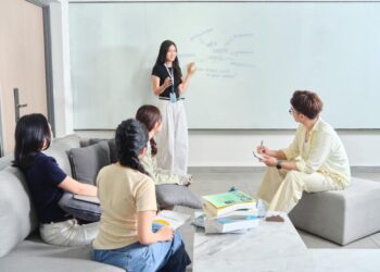 UEH chính thức khởi động mùa tuyển sinh đại học chính quy 2026: Đổi mới phương thức tuyển sinh – mở rộng chương trình đào tạo – Gia tăng chiều sâu quốc tế