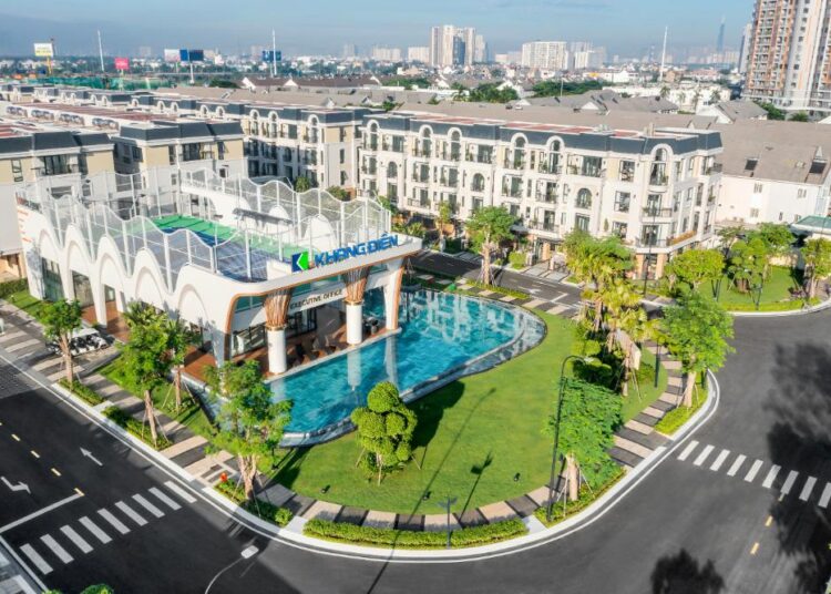Khang Điền bàn giao sổ hồng khu thấp tầng Gladia by the Waters, động thổ phân khu cao tầng, mục tiêu lợi nhuận tăng gấp đôi trong năm 2026.