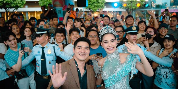 Chelsea Fernandez: Á Hậu Hoàn Vũ Quốc Tế đầu tiên sở hữu hai buổi diễu hành hoành tráng tại Philippines