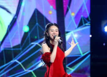 Ca sĩ Đào Kỳ Anh và MC Minh Ngọc bộc bạch nỗi niềm “chi trả khủng” cho trang phục