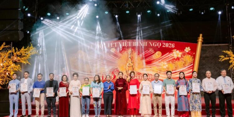 Hoàng Thanh Nga- Hoa hậu của lòng nhân ái sẻ chia cùng chương trình “Gắn Kết Yêu Thương”