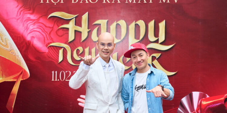 Phan Đinh Tùng trình làng “Happy New Year”, sáng tác mới kết nối Tết truyền thống và năm mới hiện đại.