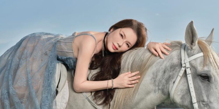 Lý Nhã Kỳ mở bát năm 2026 bằng hình ảnh Tết Bính Ngọ đậm khí chất tại resort riêng ở Đồng Nai