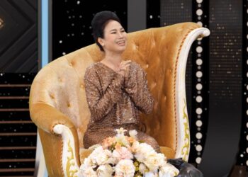 Kỷ Niệm Thanh Xuân: Ngôi sao “Mưa bụi” Thùy Trang kể chuyện trốn gia đình, mặc áo dài đi hát giữa đêm khuya