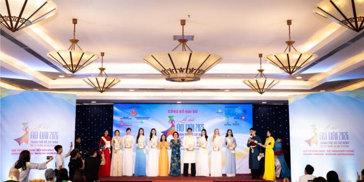 Hoa Hậu Thanh Thủy, Tiểu Vy, Lương Thùy Linh trở thành Đại sứ Lễ Hội Áo Dài TP.HCM lần thứ 12