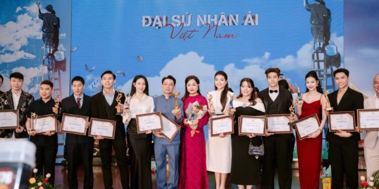 Hoa hậu Hoàng Thanh Nga ghi dấu ấn với danh hiệu “Doanh nhân Sắc – Tâm – Tài”