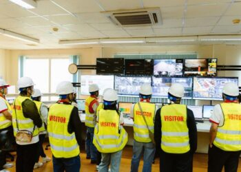 20 năm đồng hành hạ tầng miền Trung, Xi măng Sông Gianh tăng tốc chuyển đổi xanh với mục tiêu giảm 23% Co₂ đến 2030