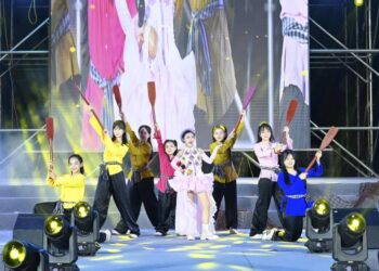 Hoa hậu nhí thế giới Minh Châu chinh phục Giải thưởng “Nữ ca sĩ nhí được yêu thích nhất” tại Búp Sen Vàng