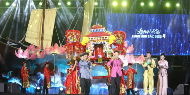 Lễ hội Dinh Cô mang đến chương trình đặc sắc “Long Hải lung linh sắc biển 4” 