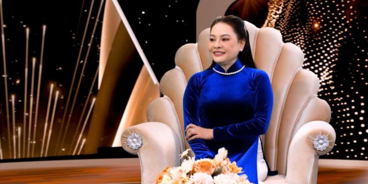 Ca sĩ Đông Đào kể lại chuyện khiến người khác “ôm nhớ hơn 10 năm”, tiết lộ thời thanh xuân đầy “nợ tình”