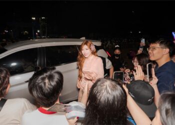 Trang Pháp được báo Trung gọi là “người đưa Đạp Gió thành đỉnh lưu của mạng xã hội”