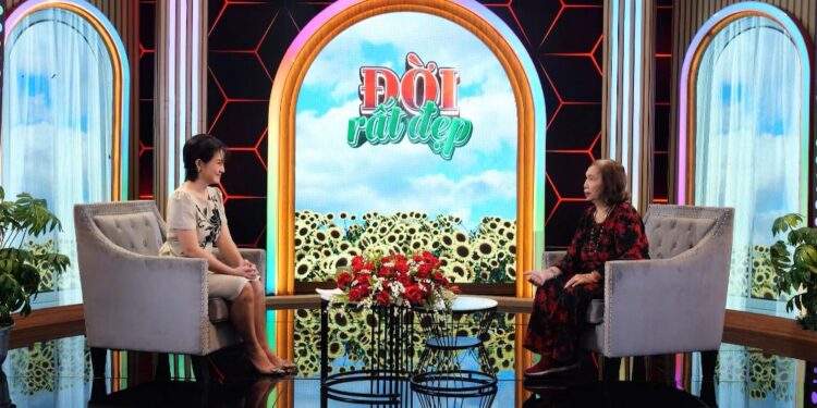 Bản lĩnh nhà báo thời chiến Nguyễn Thị Ngọc Hải: Vượt sông biên giới bằng thuyền độc mộc và những lần cận kề cái chết.