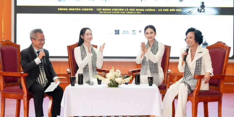 Tủ sách Nền tảng Đổi đời gieo tri thức, tiếp sức người trẻ vùng cao