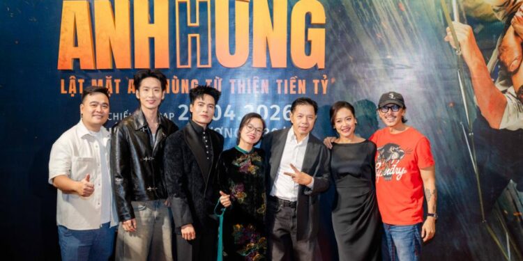 Thái Hòa hé lộ sự cố 18+ trong ANH HÙNG, khiến một bạn diễn nữ sợ hết hồn