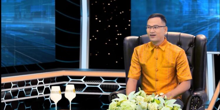 Tiến sĩ Sơn Cao Thắng hé lộ vẻ đẹp ẩn sau từng chuyển động của múa Khmer Nam Bộ