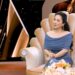 Vân Khánh nghẹn ngào khi hát về miền Trung, thừa nhận “xa rồi mới thấm nỗi nhớ”